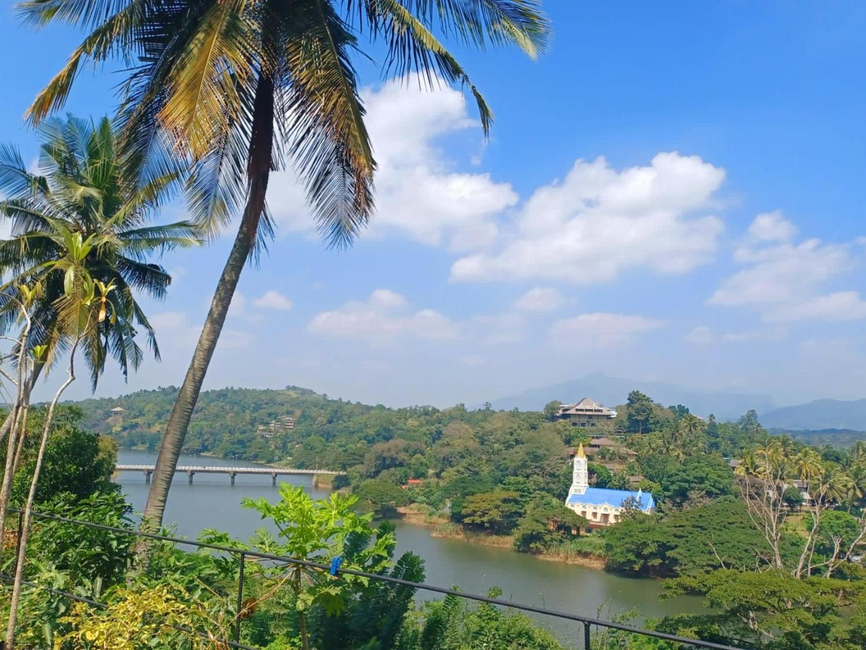 The Traveller Kandy Quarto foto